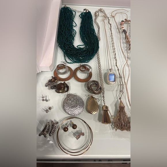 Jewelry mixed lot bag, marked or unmarked, about 2.5lb - Picture 13 of 16